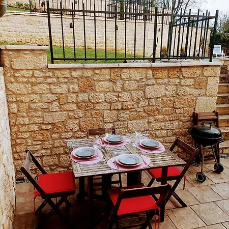 Le Clos De La Musardise - De Charme Avec Piscine Chauffee Vakantiehuis *