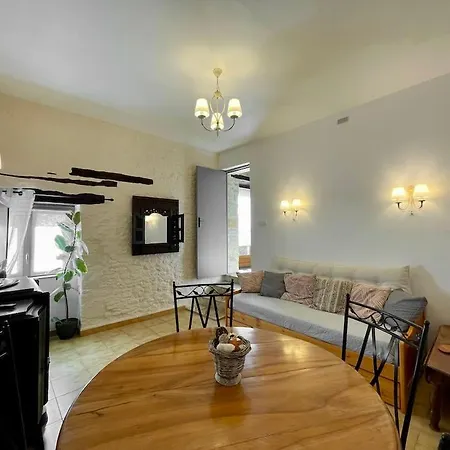 Holiday home Le Clos De La Musardise - De Charme Avec Piscine Chauffee Salignac Eyvigues